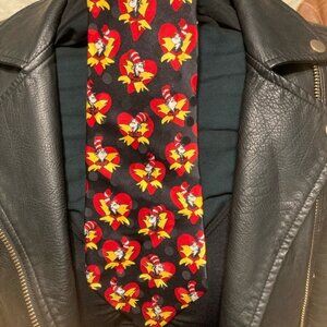Dr. Suess The CAT IN THE HAT Tie VTG 1994 100% Silk Necktie Rare find!